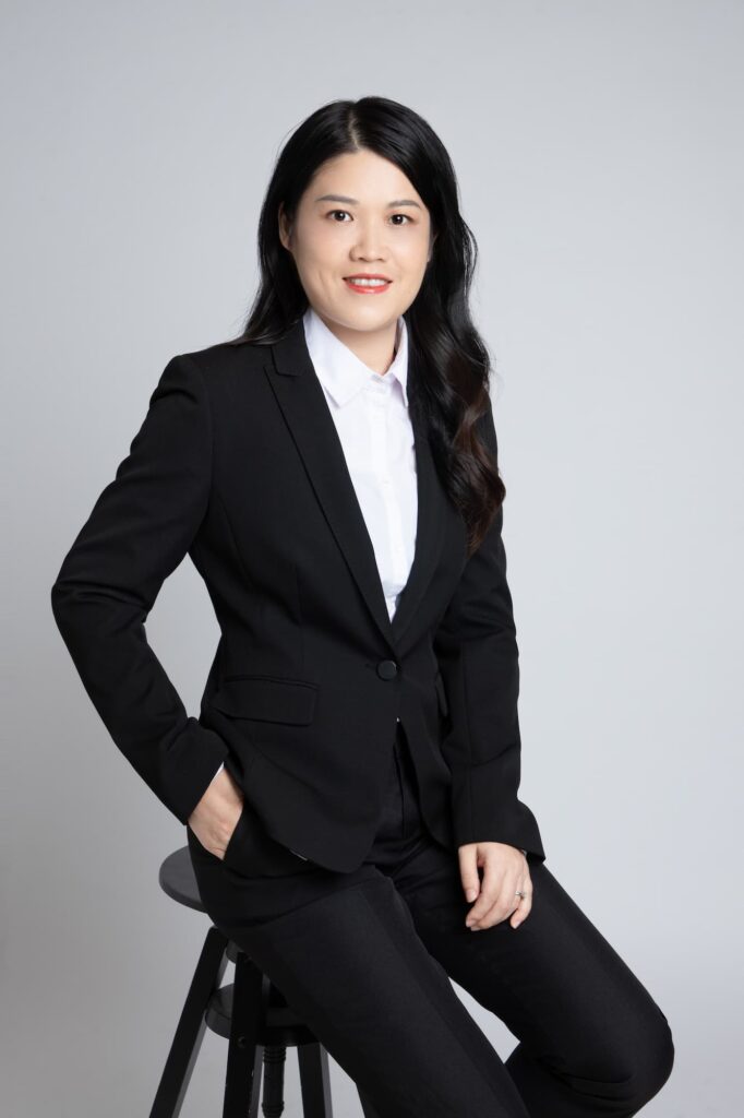 Lingli Wang